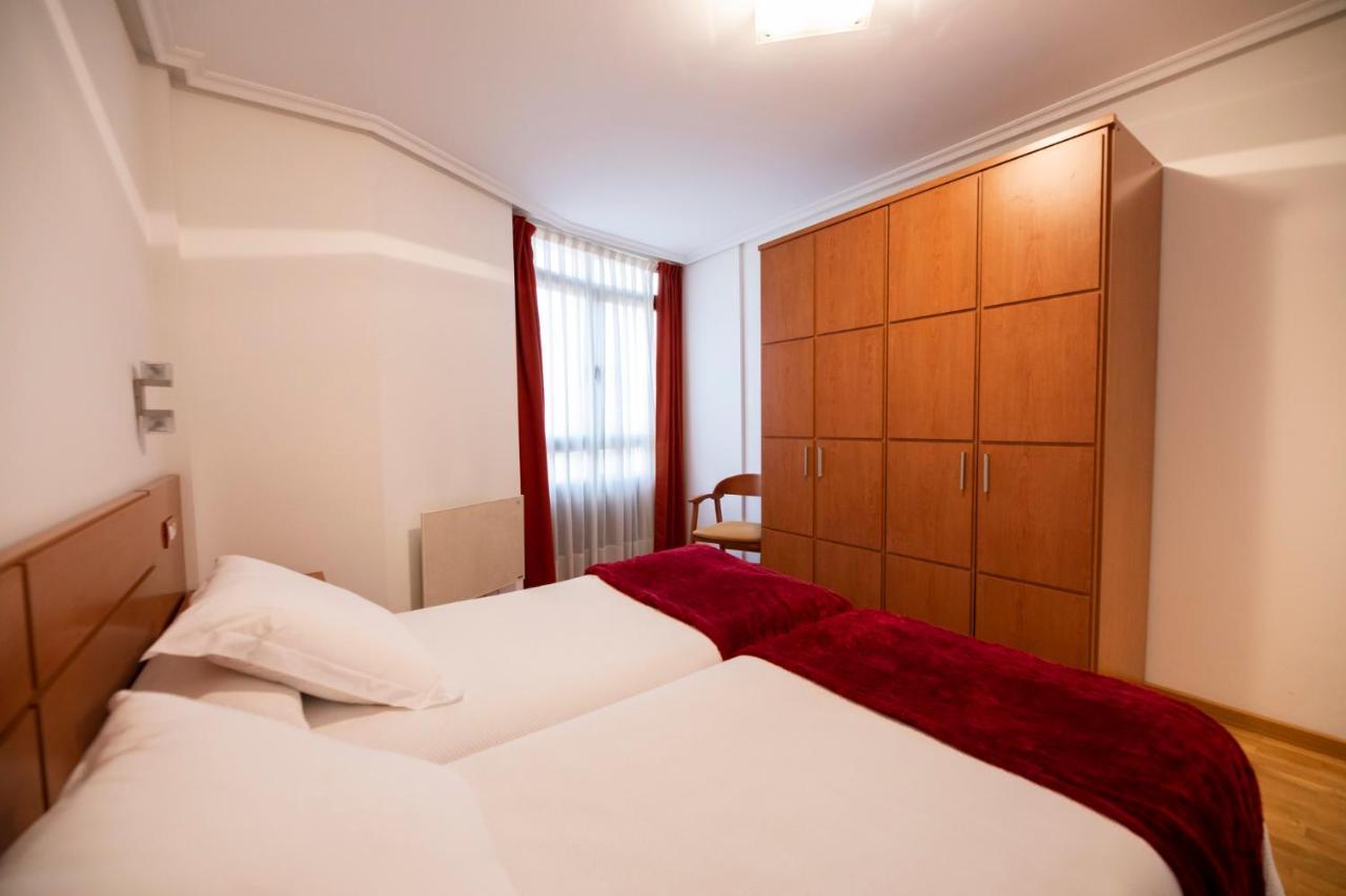 Apartamentos Cean Bermudez Gijón Exterior foto