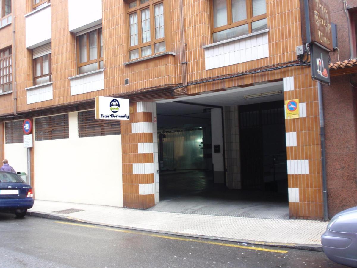 Apartamentos Cean Bermudez Gijón Exterior foto