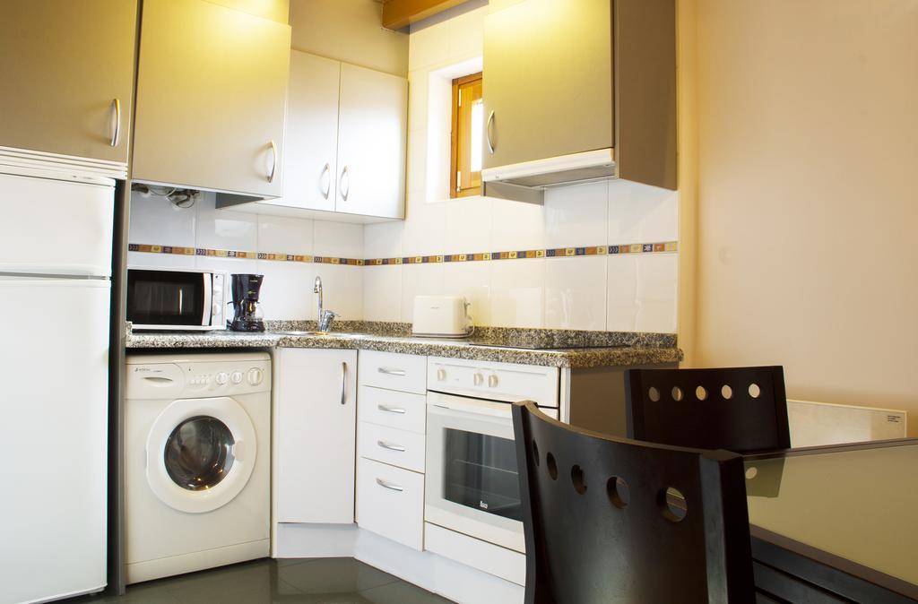 Apartamentos Cean Bermudez Gijón Exterior foto