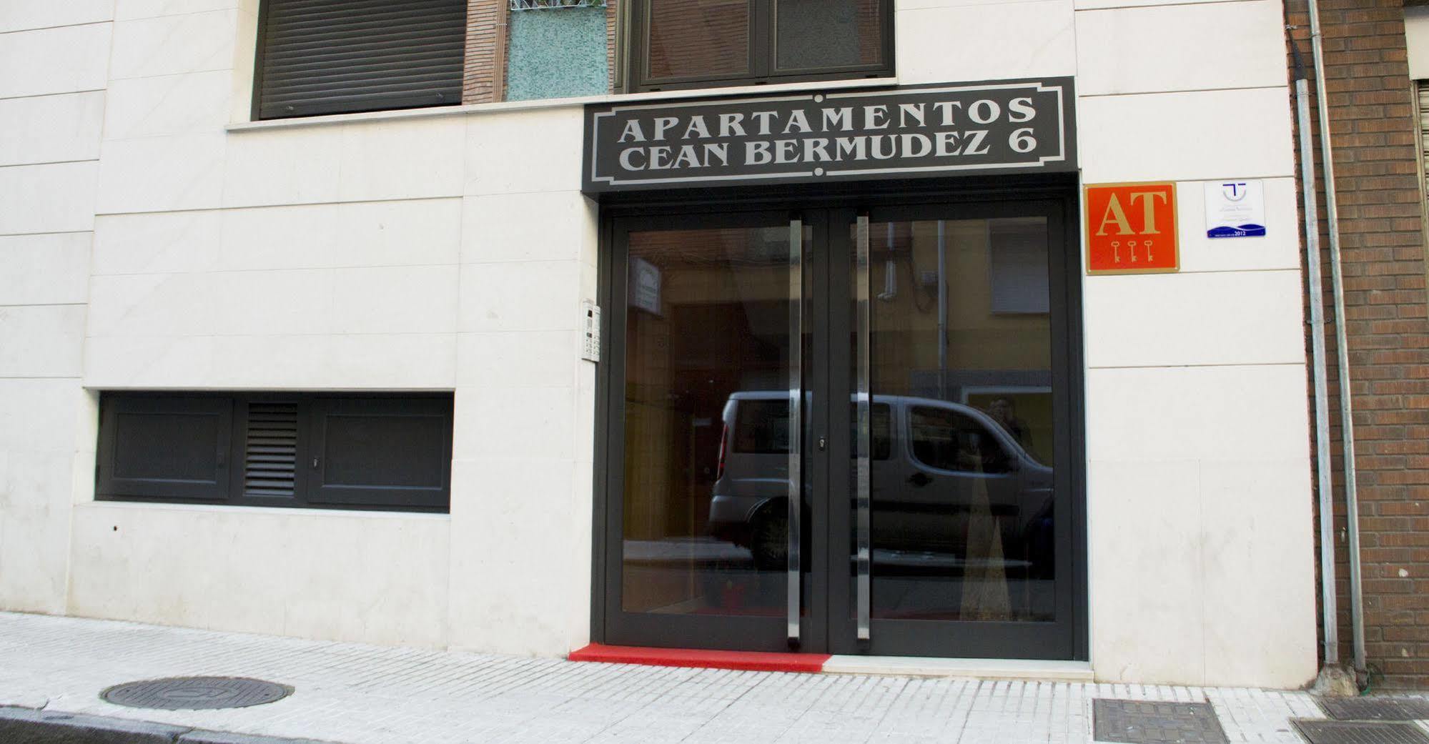 Apartamentos Cean Bermudez Gijón Exterior foto